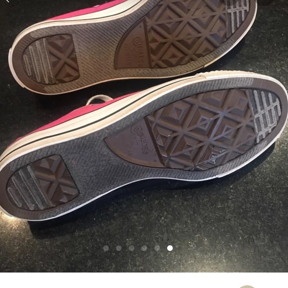 Pink Converse - Picture 6 of 6